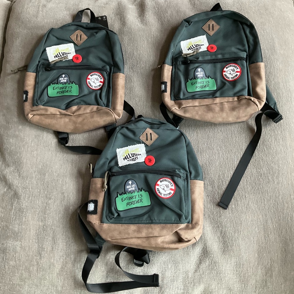 Hot Topic Beetlejuice Mini Backpack - Picture 1 of 7